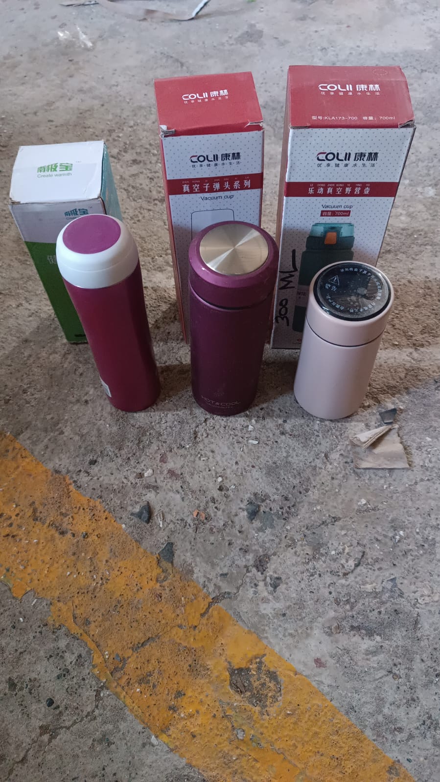 Stainless Steel Travel Water Bottle Approx 300ML(1 Pc) Stainless Steel Travel Water Bottle Approx 300ML(1 Pc)